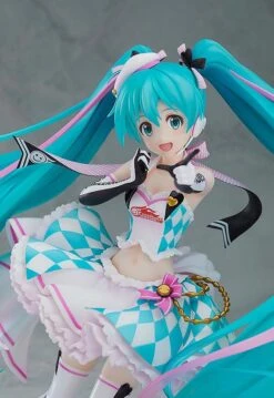 GOOD SMILE COMPANY Vocaloid Racing Miku 2019 Ver. Feat. Annindoufu 1/8 Scale Figure -Model Figures 941310UKFG4