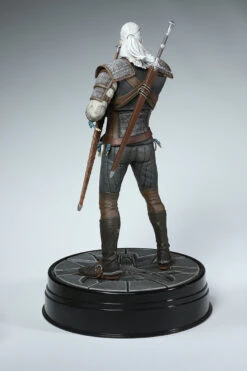 The Witcher 3 Wild Hunt Deluxe Heart Of Stone Geralt Figure -Model Figures DH00710 7
