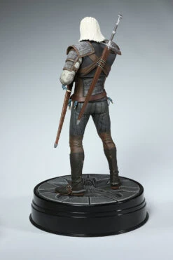 The Witcher 3 Wild Hunt Deluxe Heart Of Stone Geralt Figure -Model Figures DH00710 8