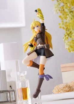 GOOD SMILE COMPANY Pop Up Parade Yang Xiao Long RWBY -Model Figures G94330 3