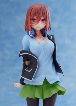 Taito The Quintessential Quintuplets Coreful Nakano Miku Uniform Ver. Renewal Prize Figure